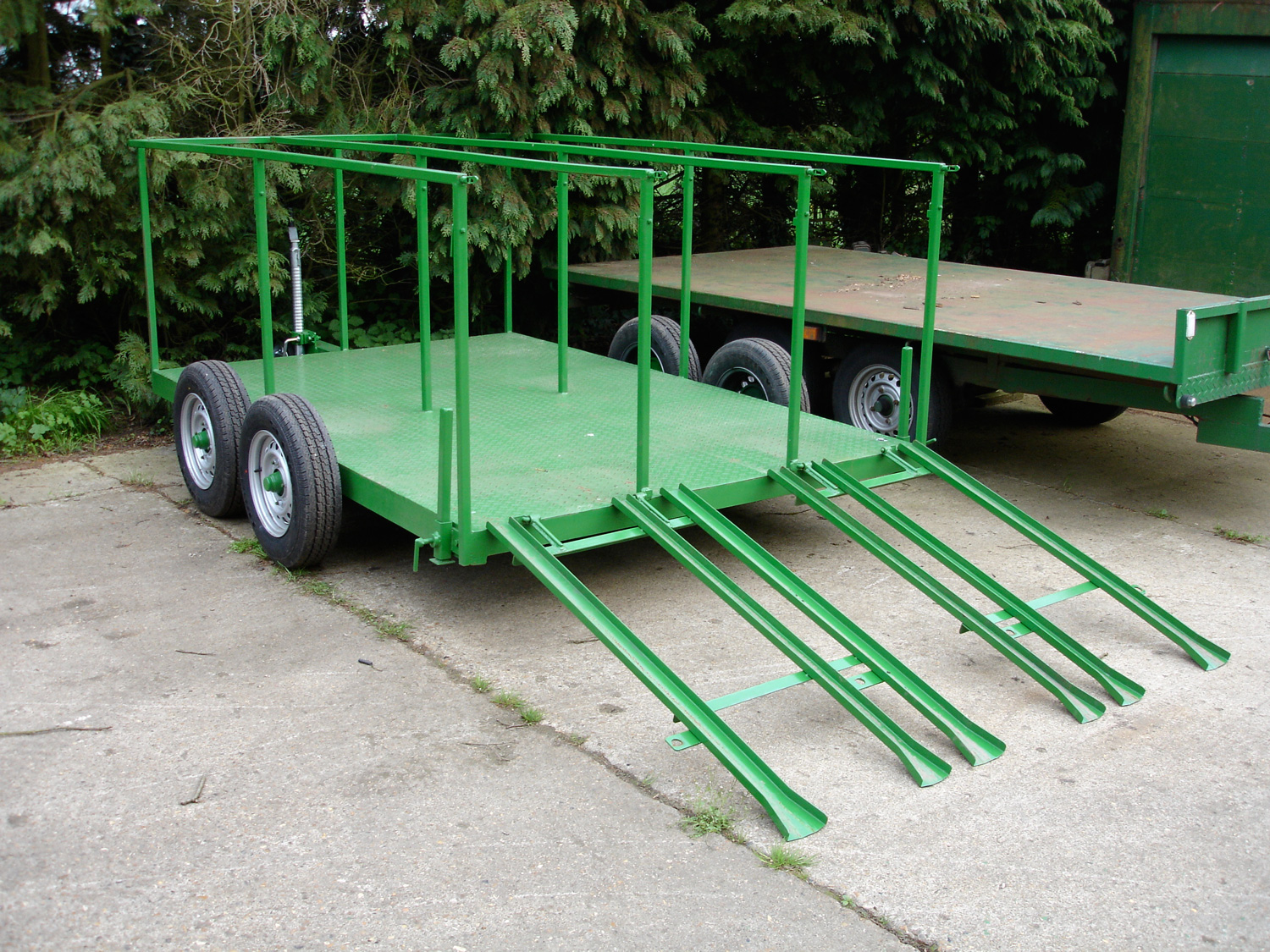 MB Quadruple Trollier - Image 2