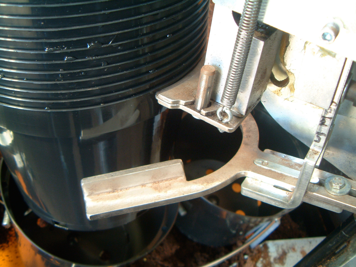 Mayer 1010F HT T8 Potting Machine - Image 6