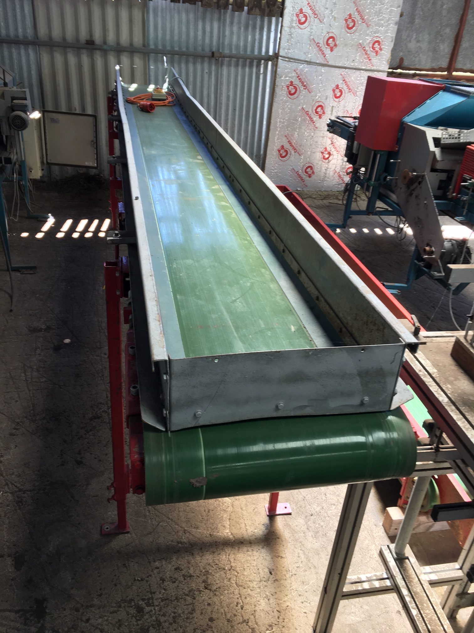 Powered Conveyor Belts with sides - Image 2